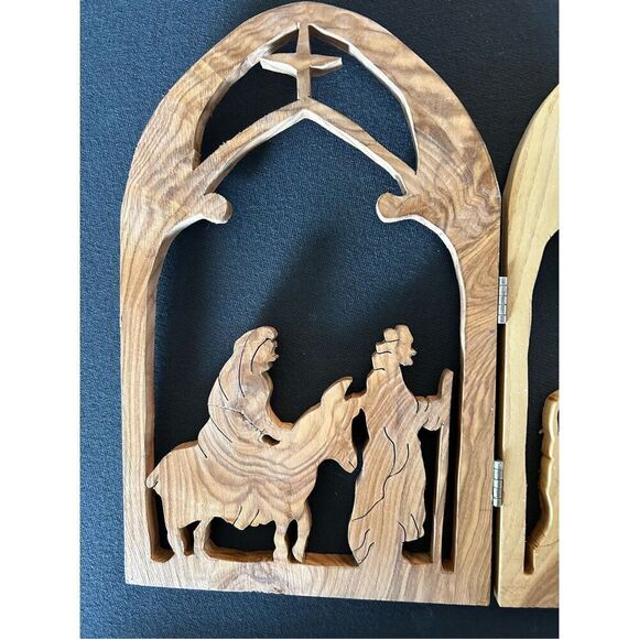 Hand Carved Rosewood Nativity Panel - Picture 4 of 8